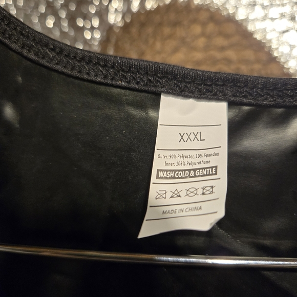 TJSweat solid pleated skirt zipper front sports vest - Picture 8 of 9